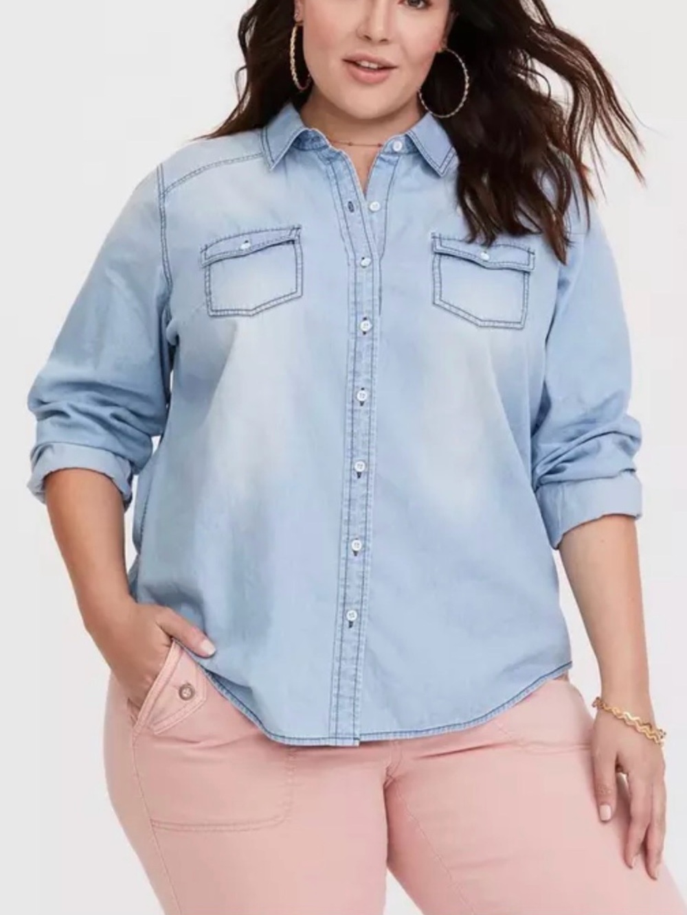 TORRID | Light Wash Denim Button Down Shirt | Size 1 (1X-14/16)